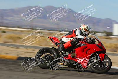 media/Dec-15-2023-Apex Assassins (Fri) [[91f19fb1c7]]/Trackday 2/Session 3 (Turns 16 and 17 Exit Speed)/